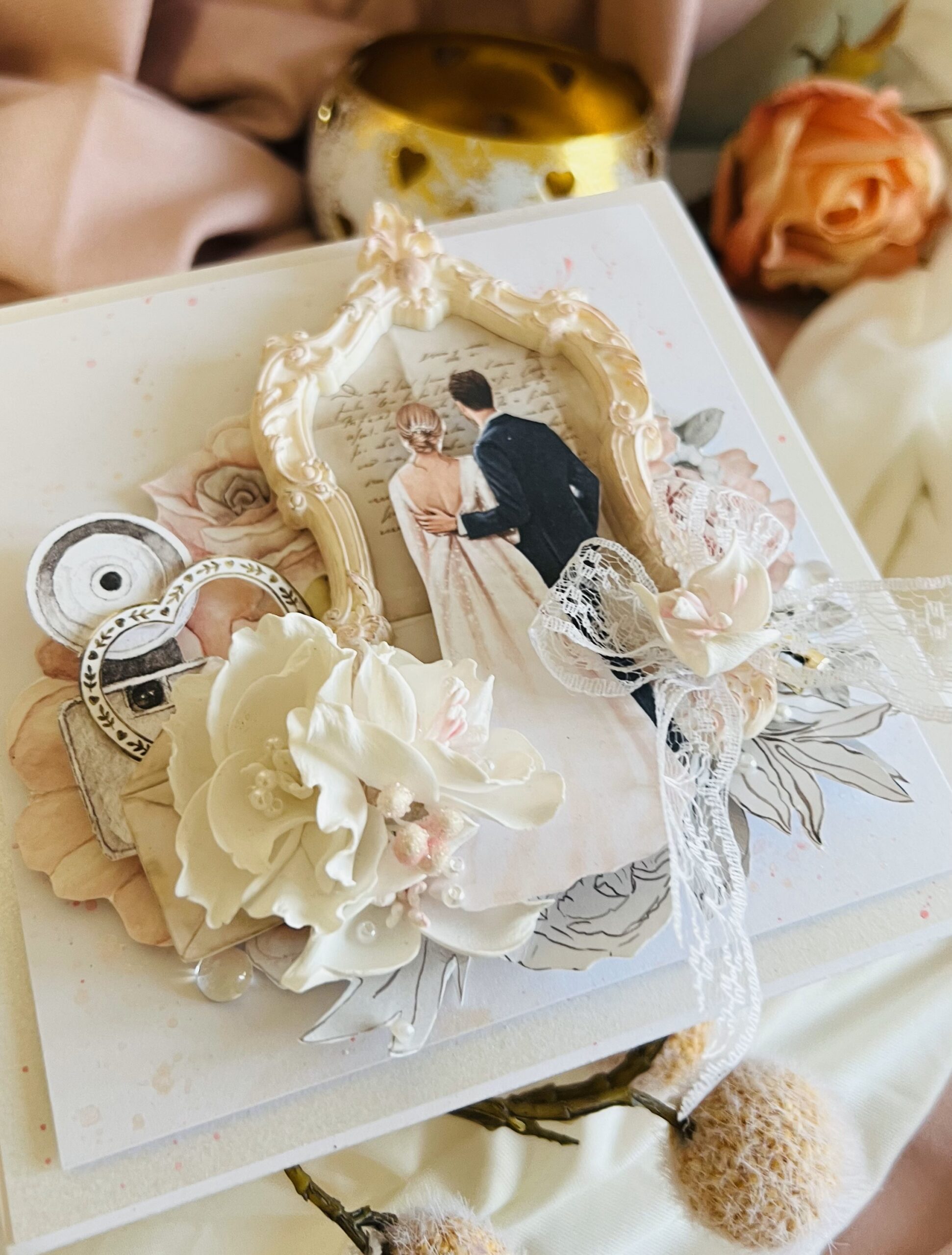 3-ramka lezaca Luxury Boxed Handmade Wedding Card – Bride and Groom Frame