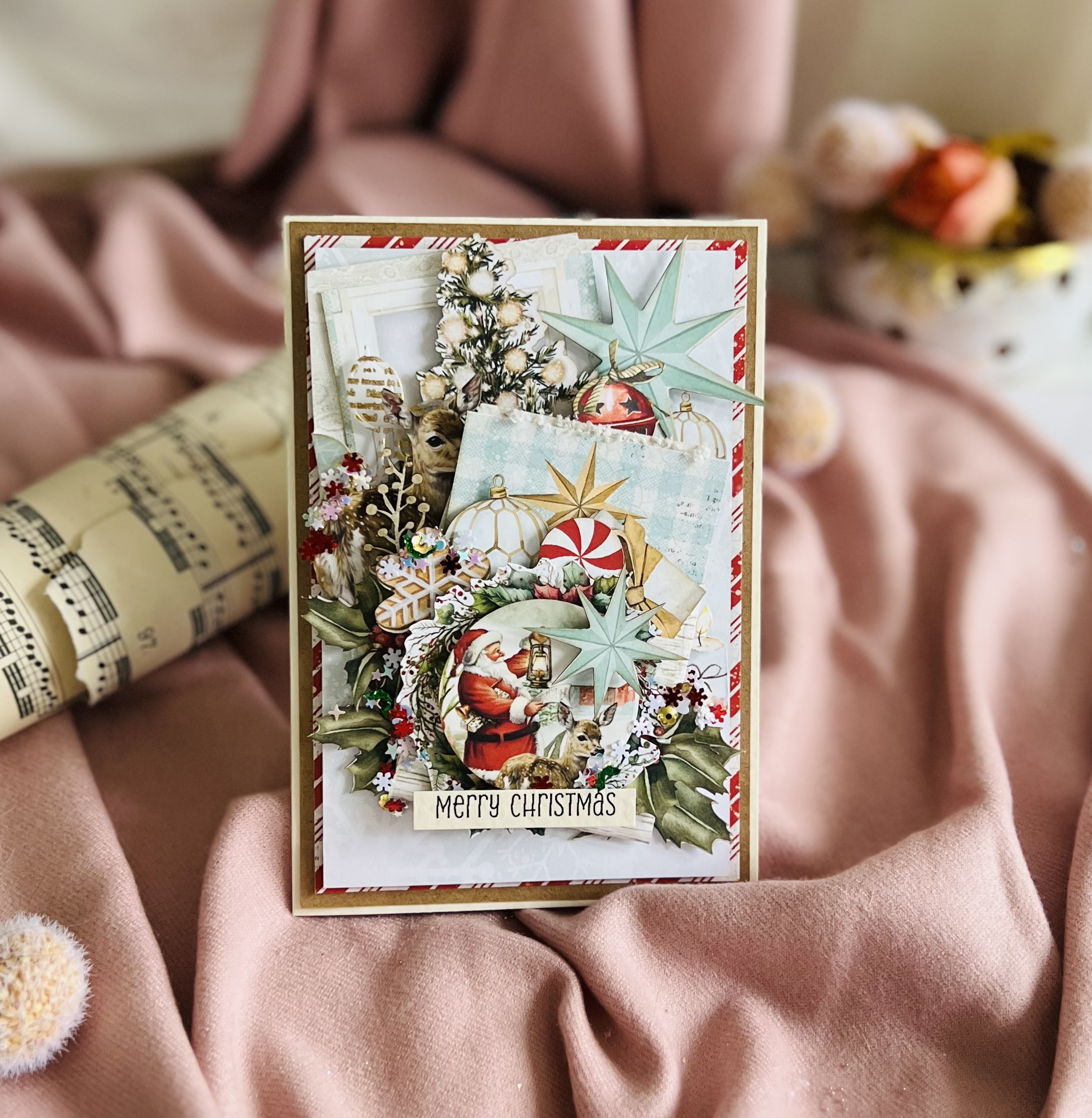 Luxury Christmas Card in Luxury handmade Christmas card with snowflake desing in a decorative box.