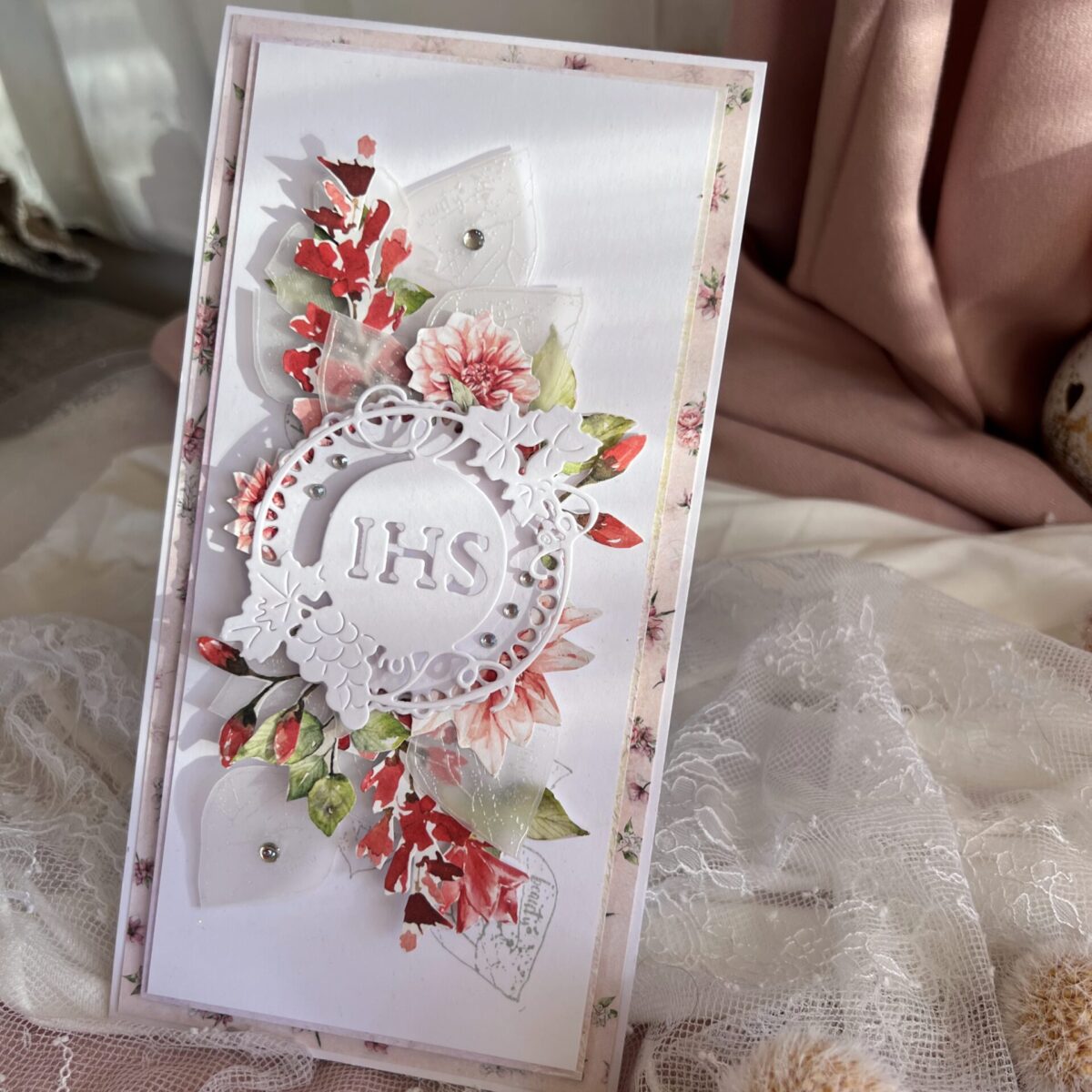 Luxury First Communion with Read Accents.