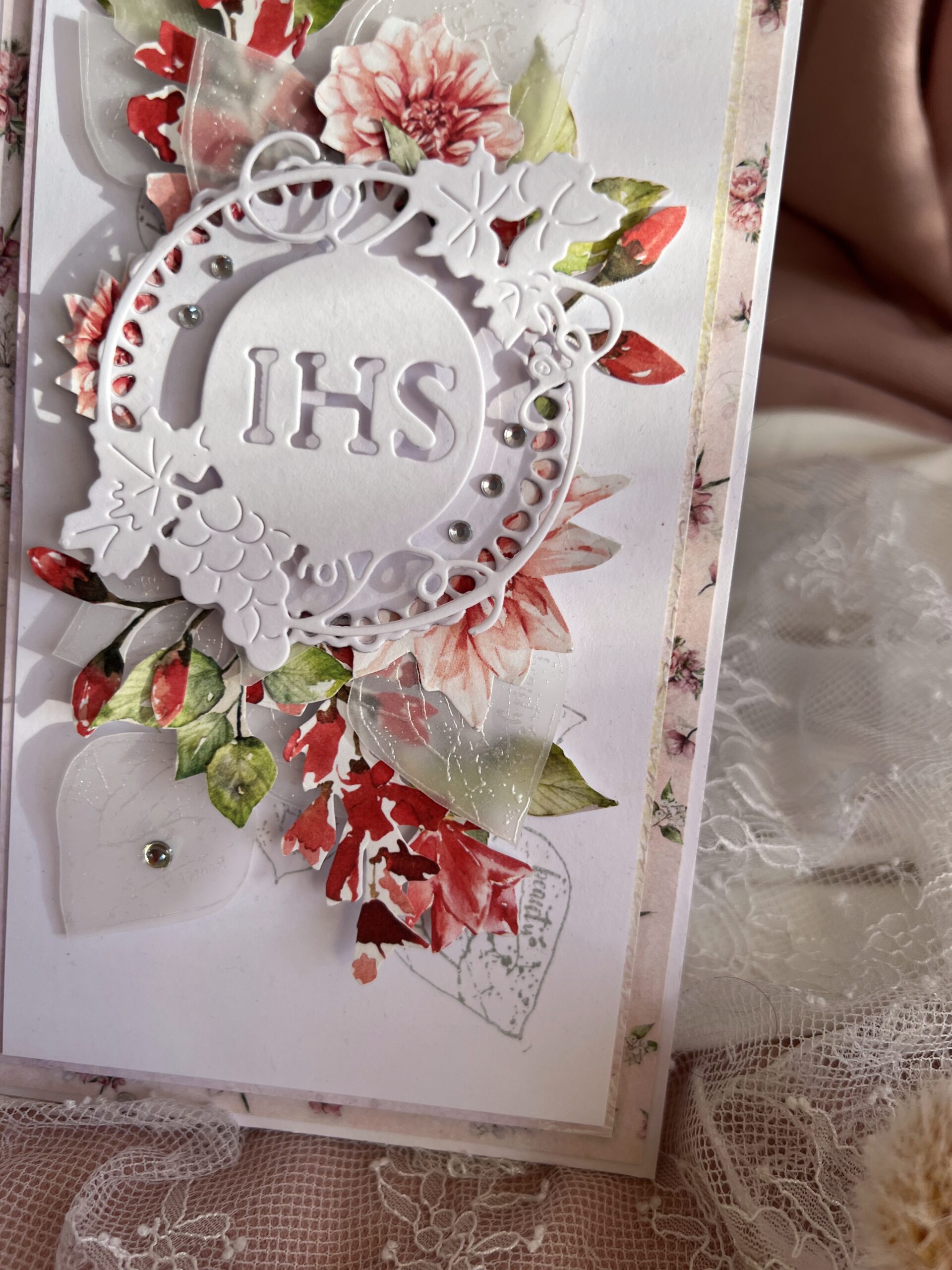 Luxury First Communion with Read Accents.