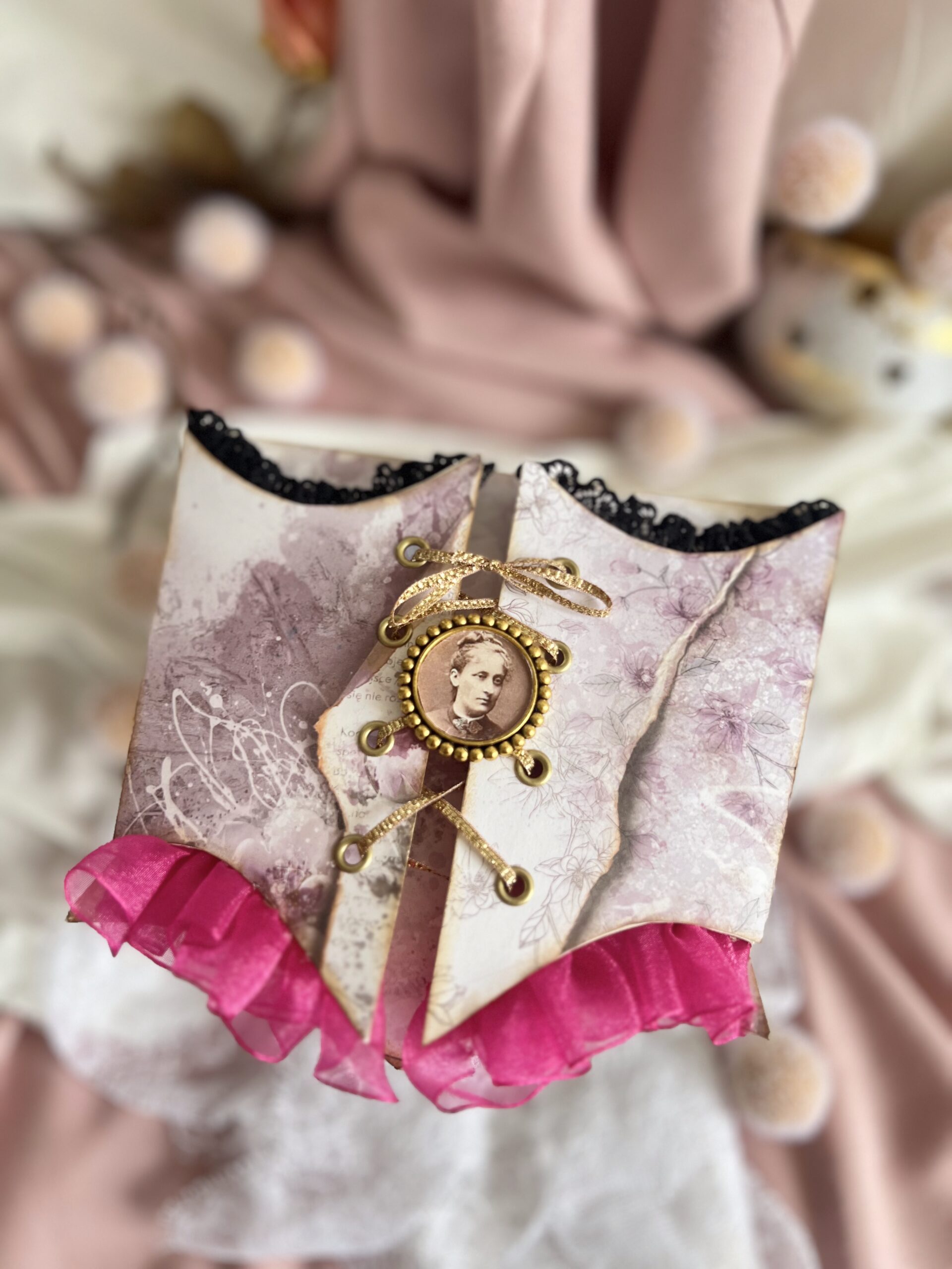 Artistic Mother's Day Card – Corset Design with Vintage Pendant