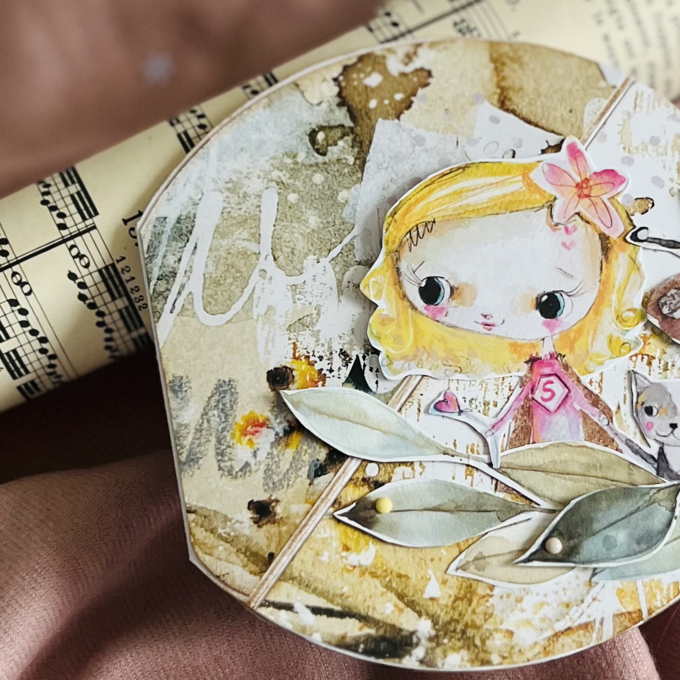 IMG_7090 Luxury Round Pop-Up Birthday Card for a Girl – Handmade