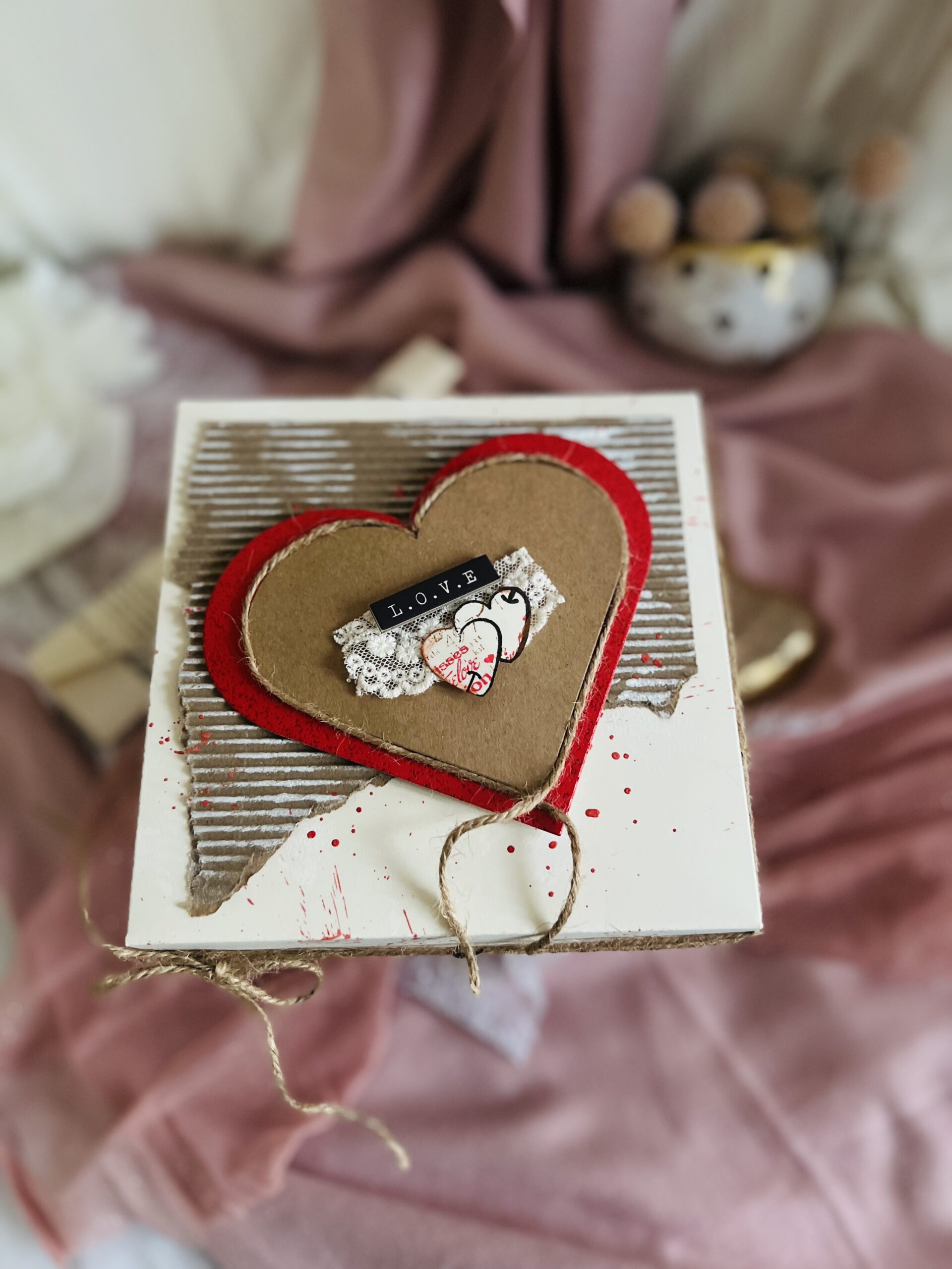 Elegant Gift Box of Handmade Cards - Luxury Set of 6