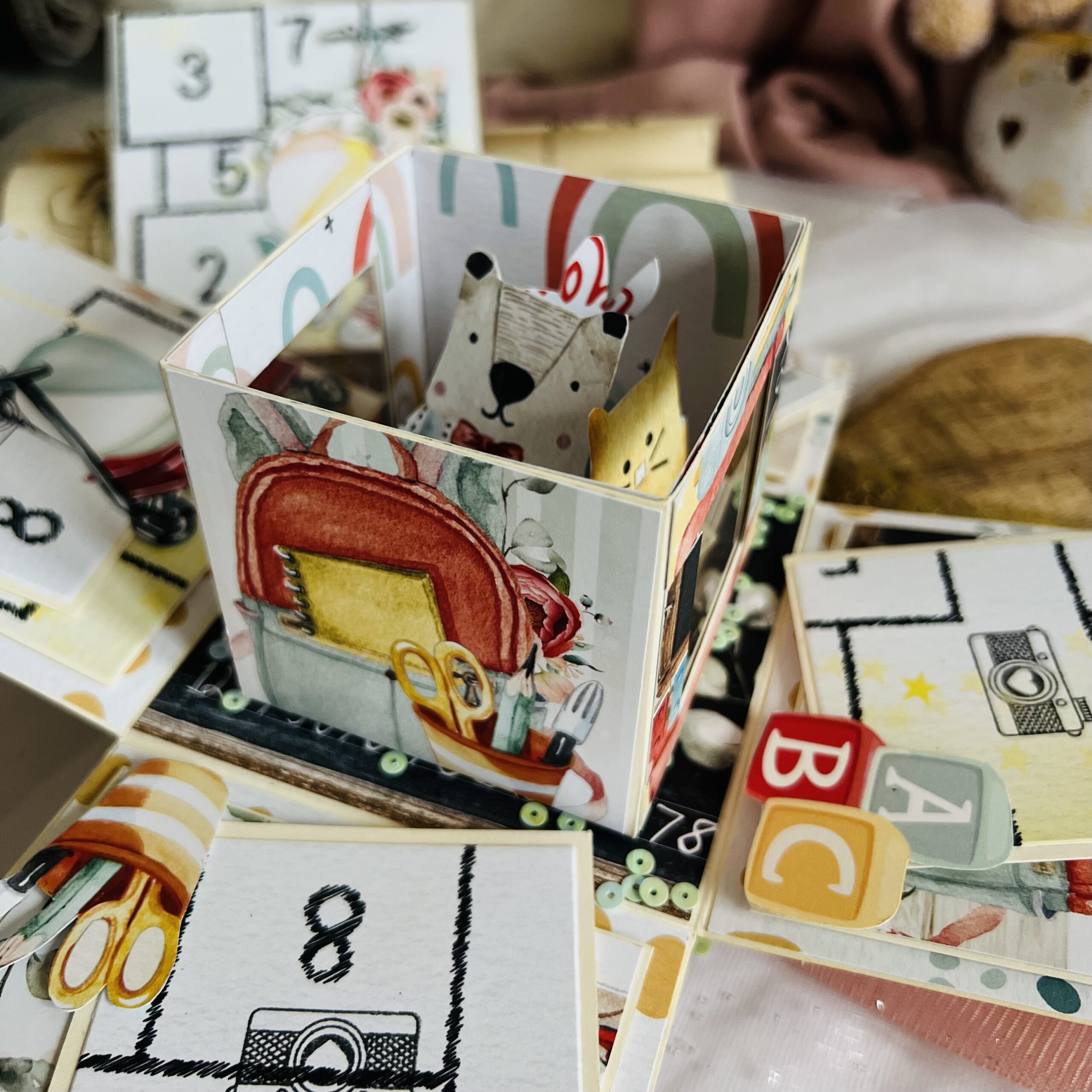 IMG_8375 Exploding Box – School Adventure with Teddy Bear and Friends